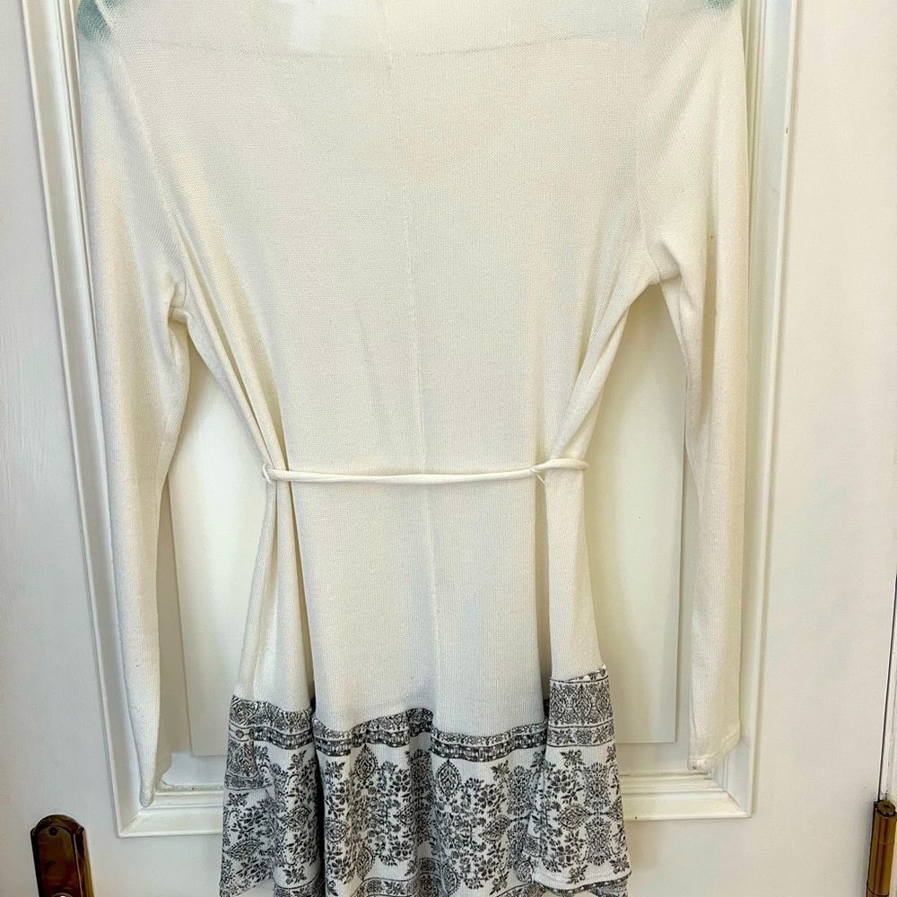 Motherhood Long sleeve Maternity top!