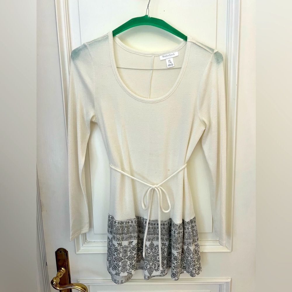 Motherhood Long sleeve Maternity top!