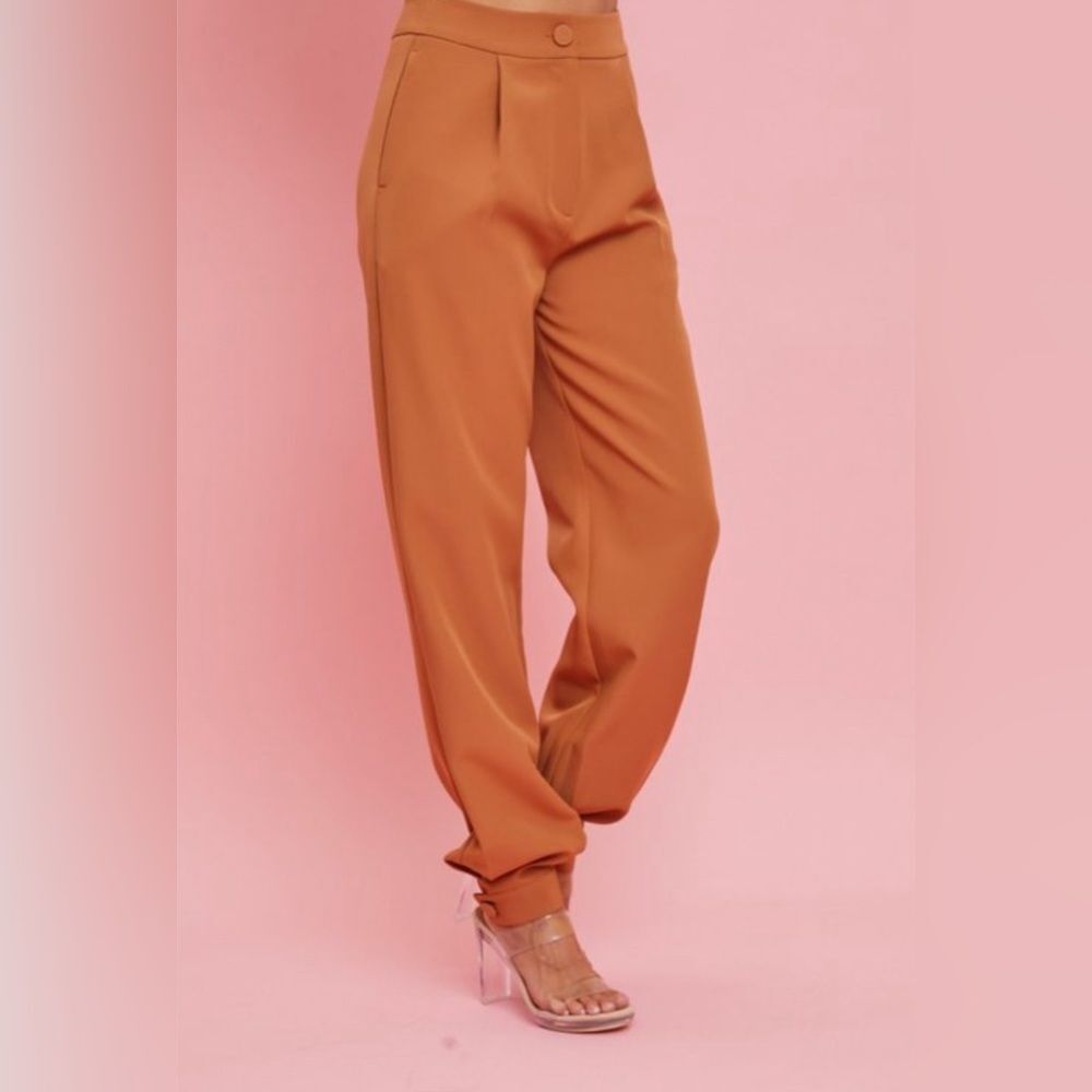 Crop blazer and trouser 2pc set- CREAM