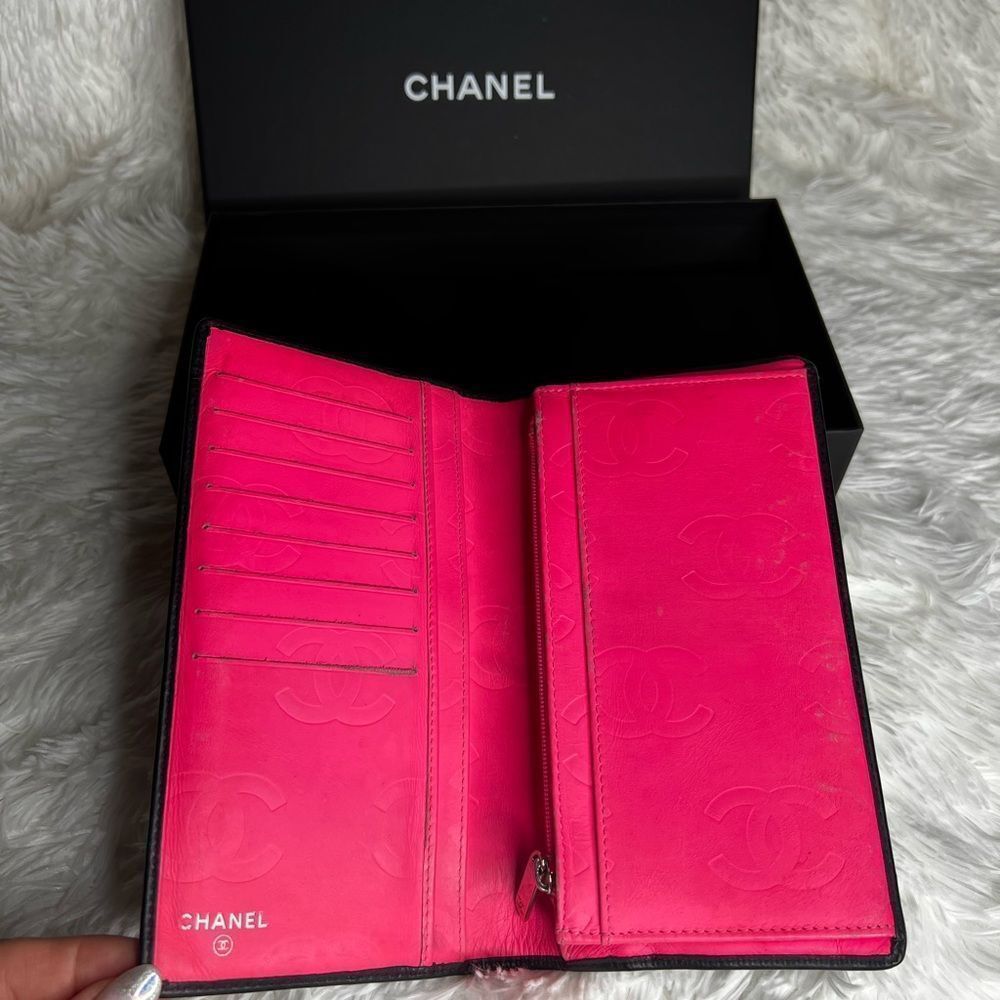 AUTH CHANEL WALLET