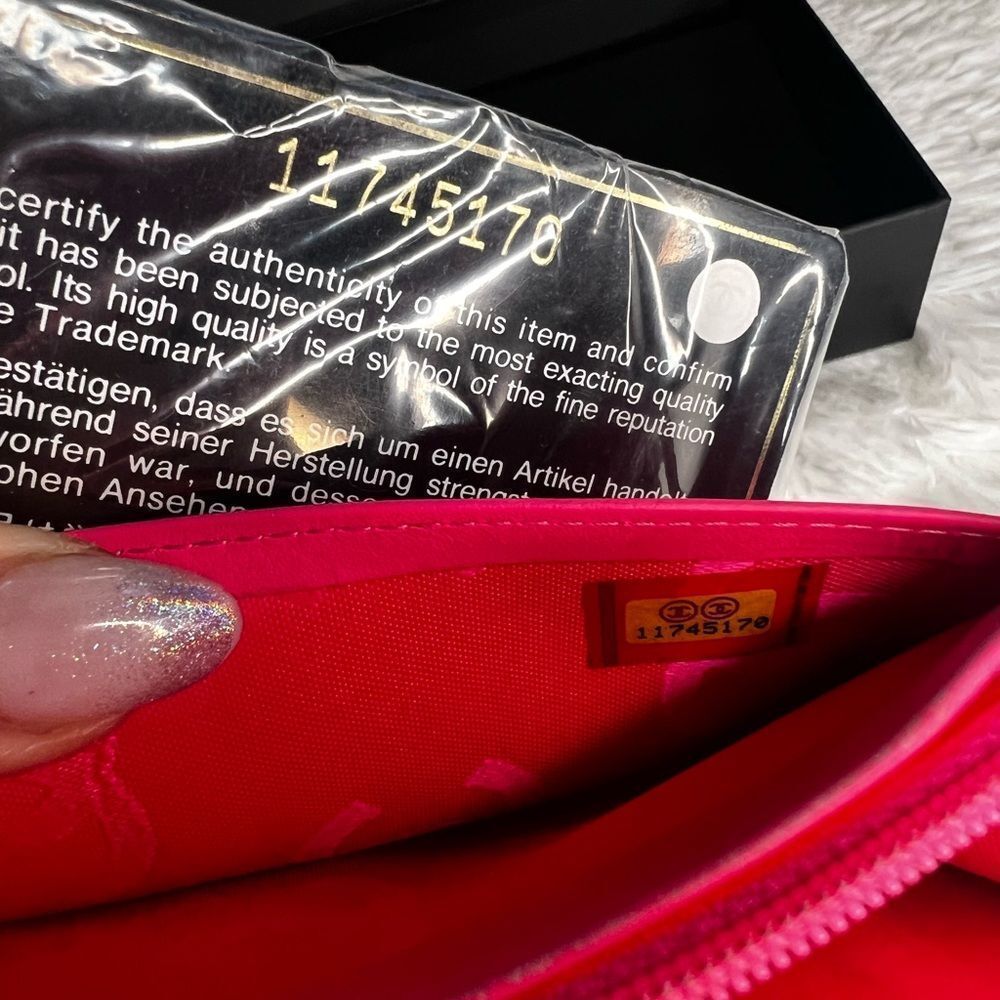 AUTH CHANEL WALLET