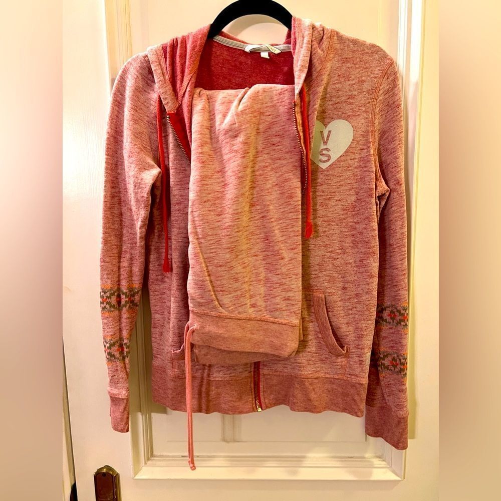 PINK VICTORIA SECRET SWEATPANT SWEATSHIRT SET!