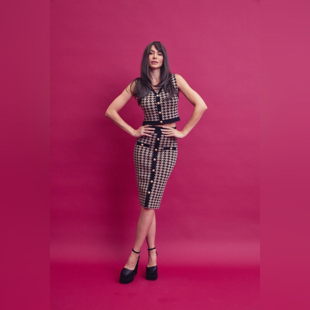 HOUNDSTOOTH KNIT SLEEVELESS TOP AND MIDI SKIRT SET