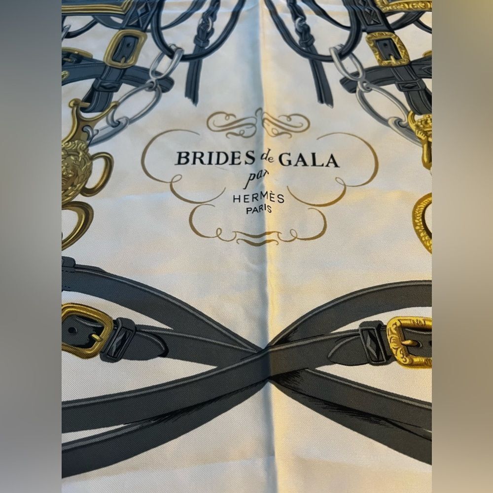 AUTH HERMES SCARF- BRIDES DE GALA 100%Silk