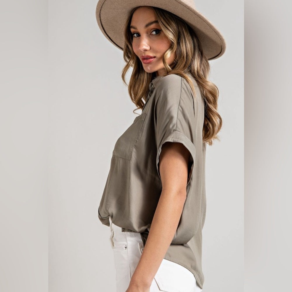 CLASSIC SHORT SLEEVE COLLARED SHIRT- SAGE