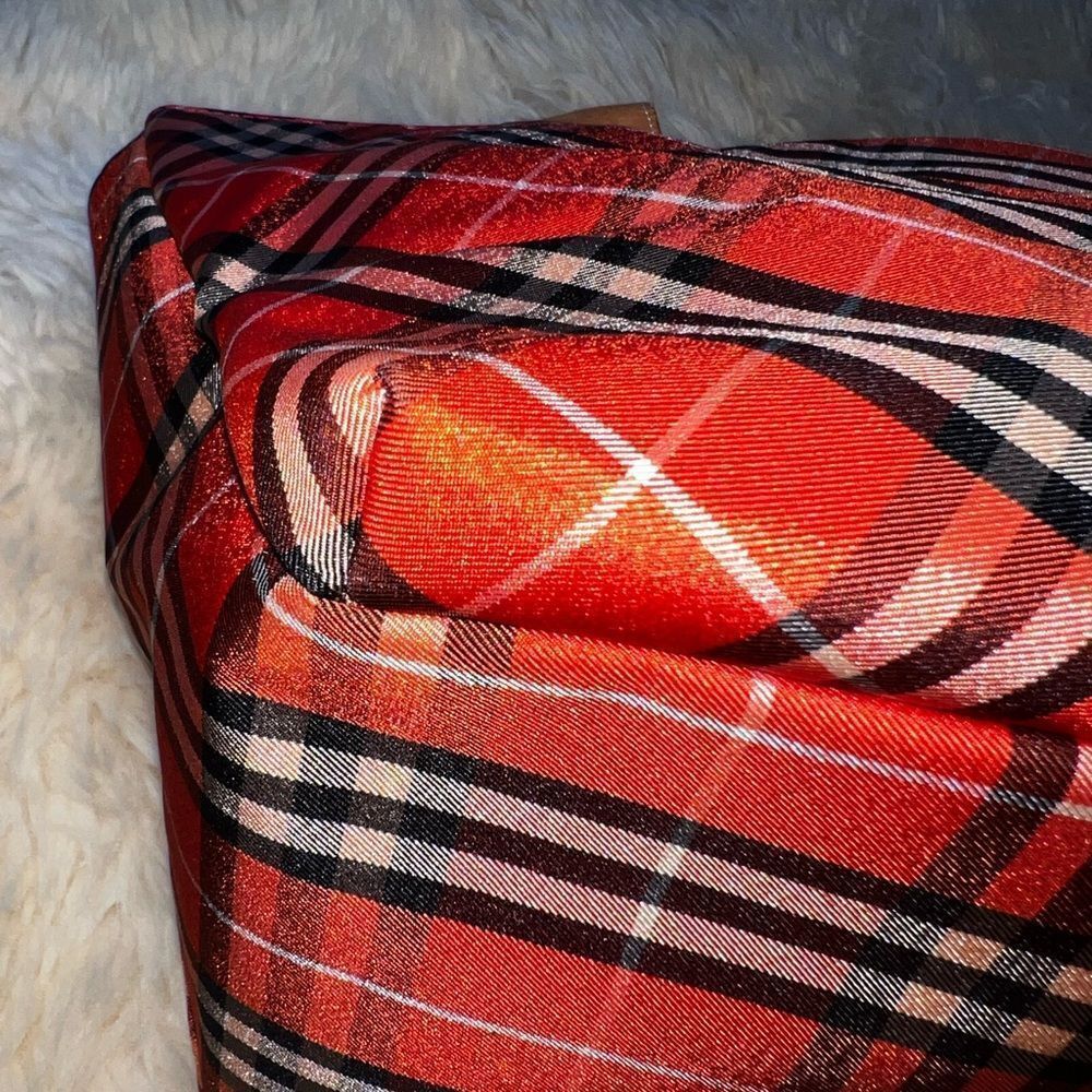 AUTH BURBERRY BAG IN RED!!!!