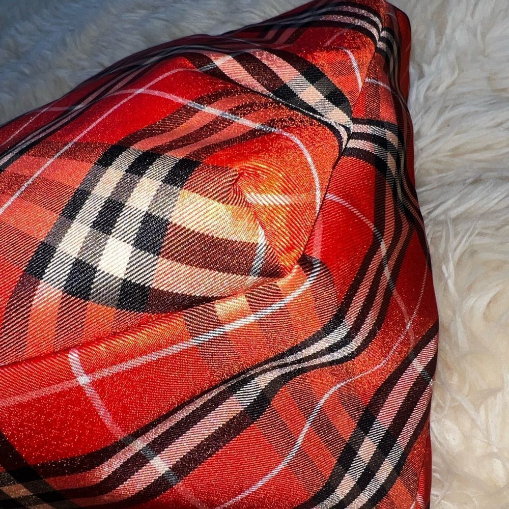 AUTH BURBERRY BAG IN RED!!!!