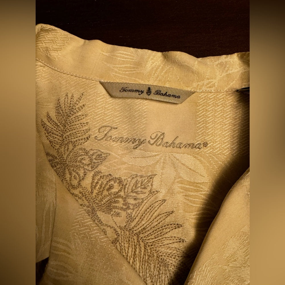 Silk Tommy Bahama men’s shirt – large