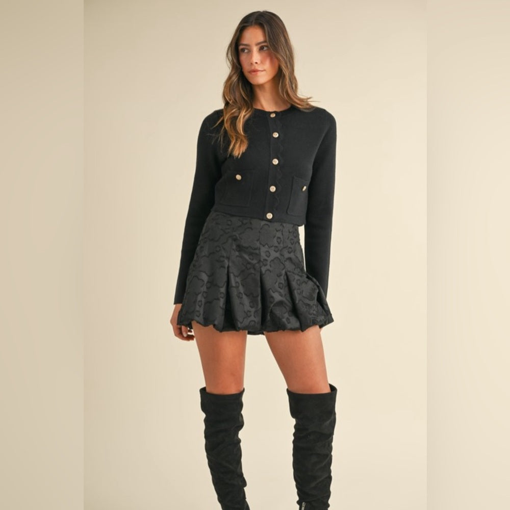 SCALLOPED ROUND NECK CARDIGAN