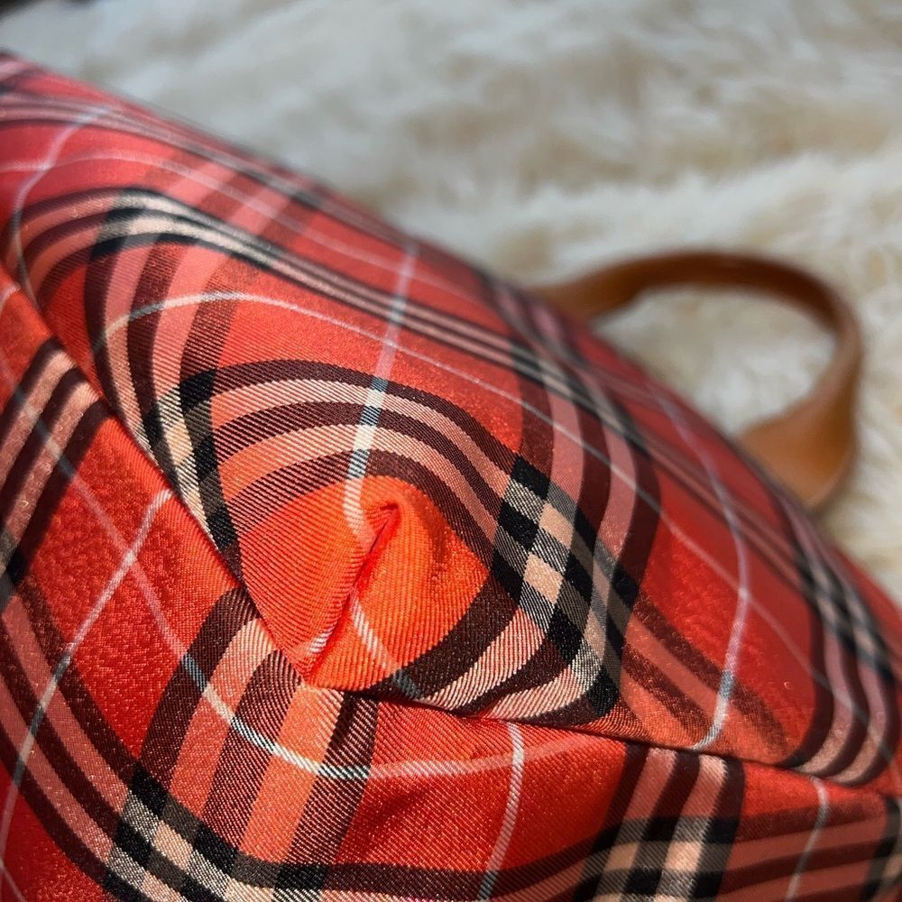 AUTH BURBERRY BAG IN RED!!!!