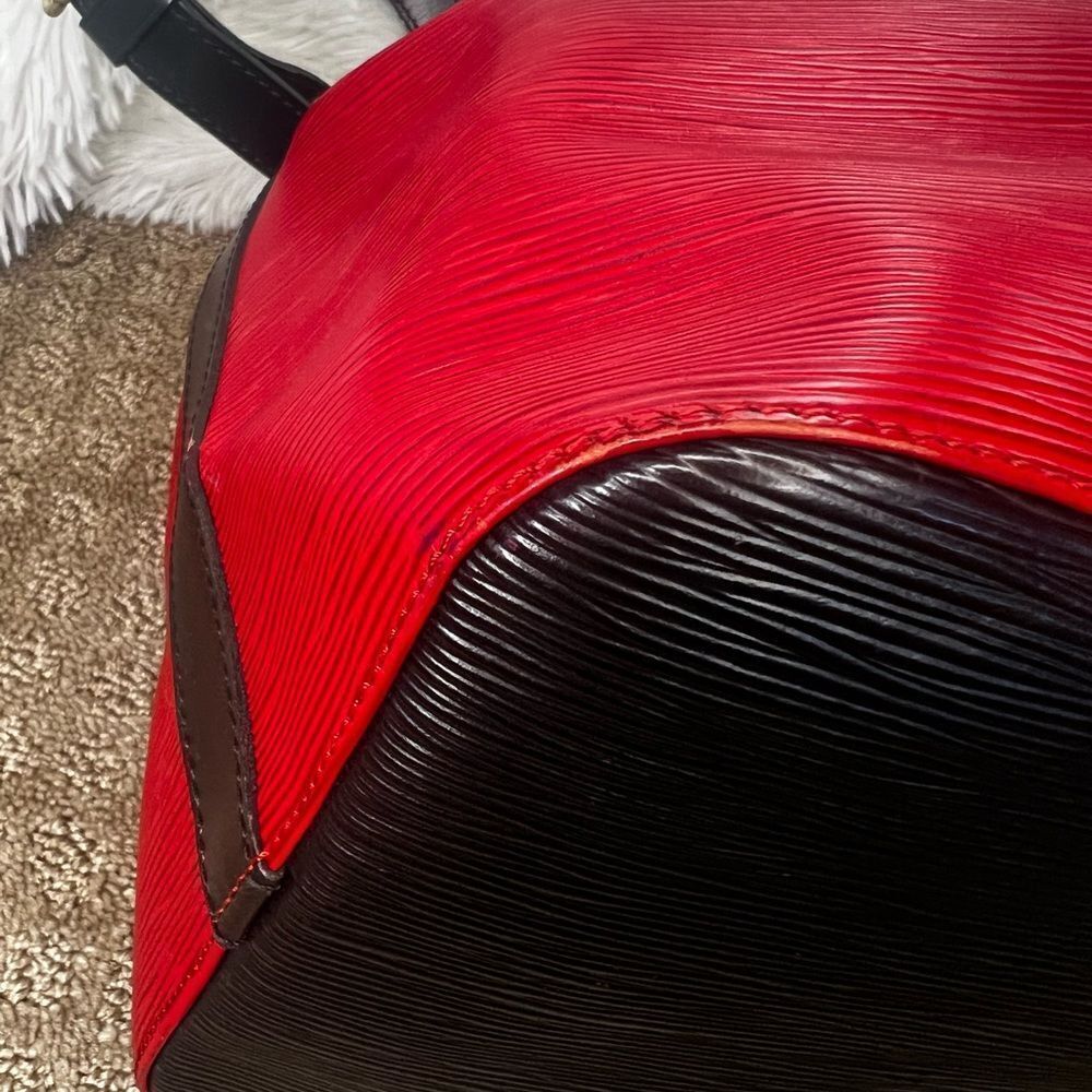 AUTH LOUIS VUITTON EPI LEATHER NOE- BLACK AND RED