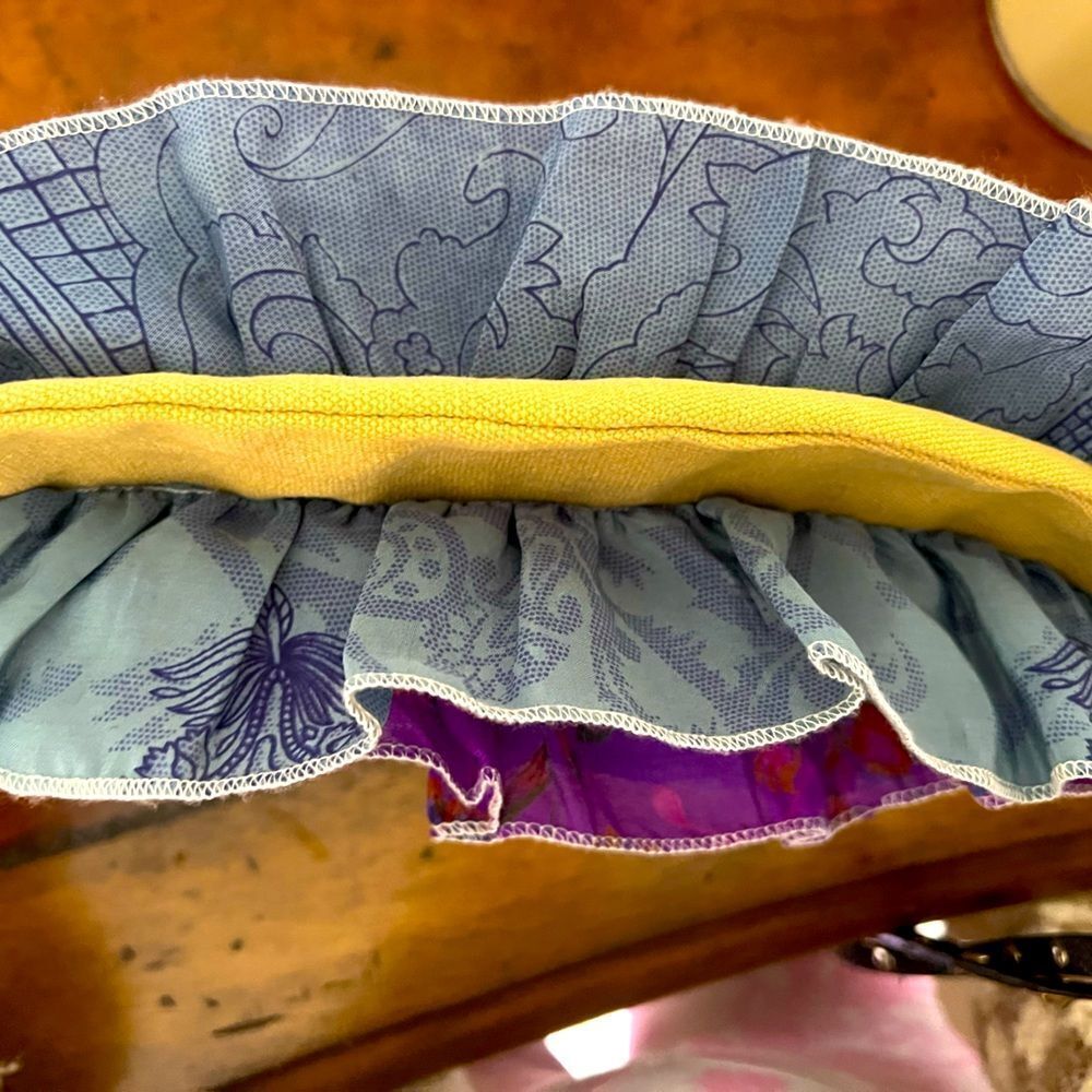 Ruffles clutch bag! NWOT