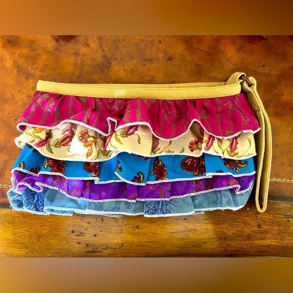Ruffles clutch bag! NWOT