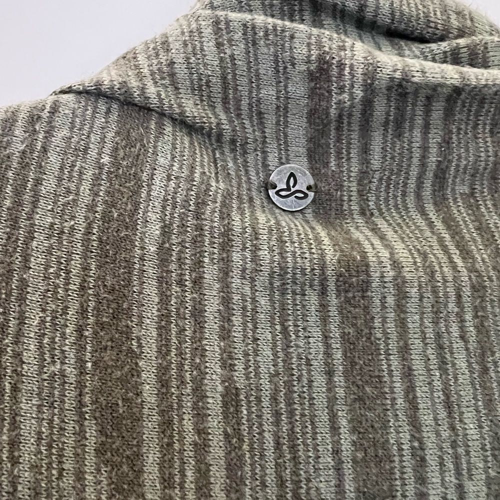 PRANA yoga sweater- green XS