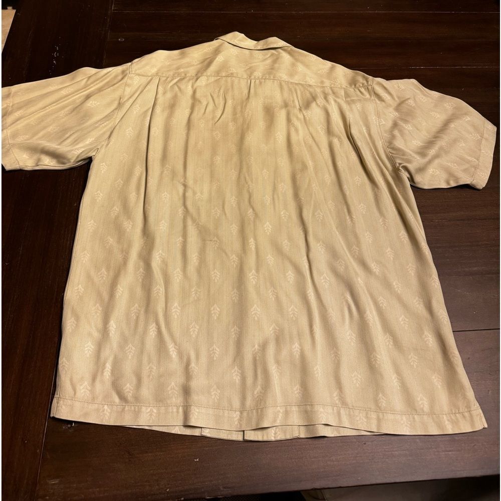 Tommy Bahama men’s short sleeve shirt – large