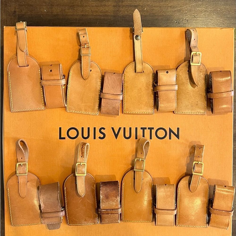 AUTHENTIC LOUIS VUITTON LUGGAGE TAGS WITH POIGNE BELT