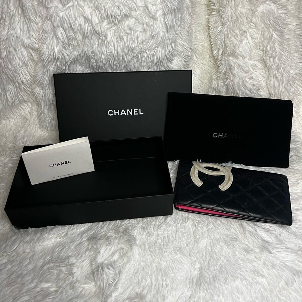 AUTH CHANEL WALLET