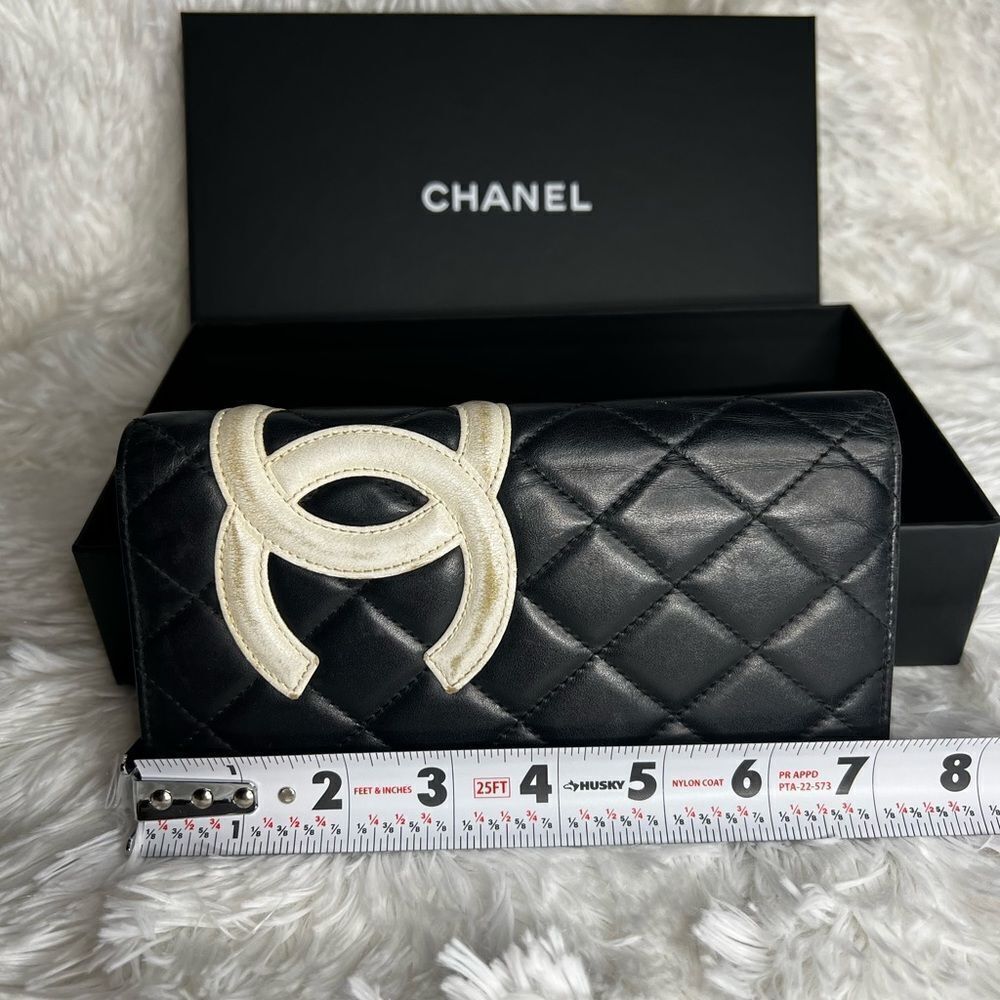 AUTH CHANEL WALLET