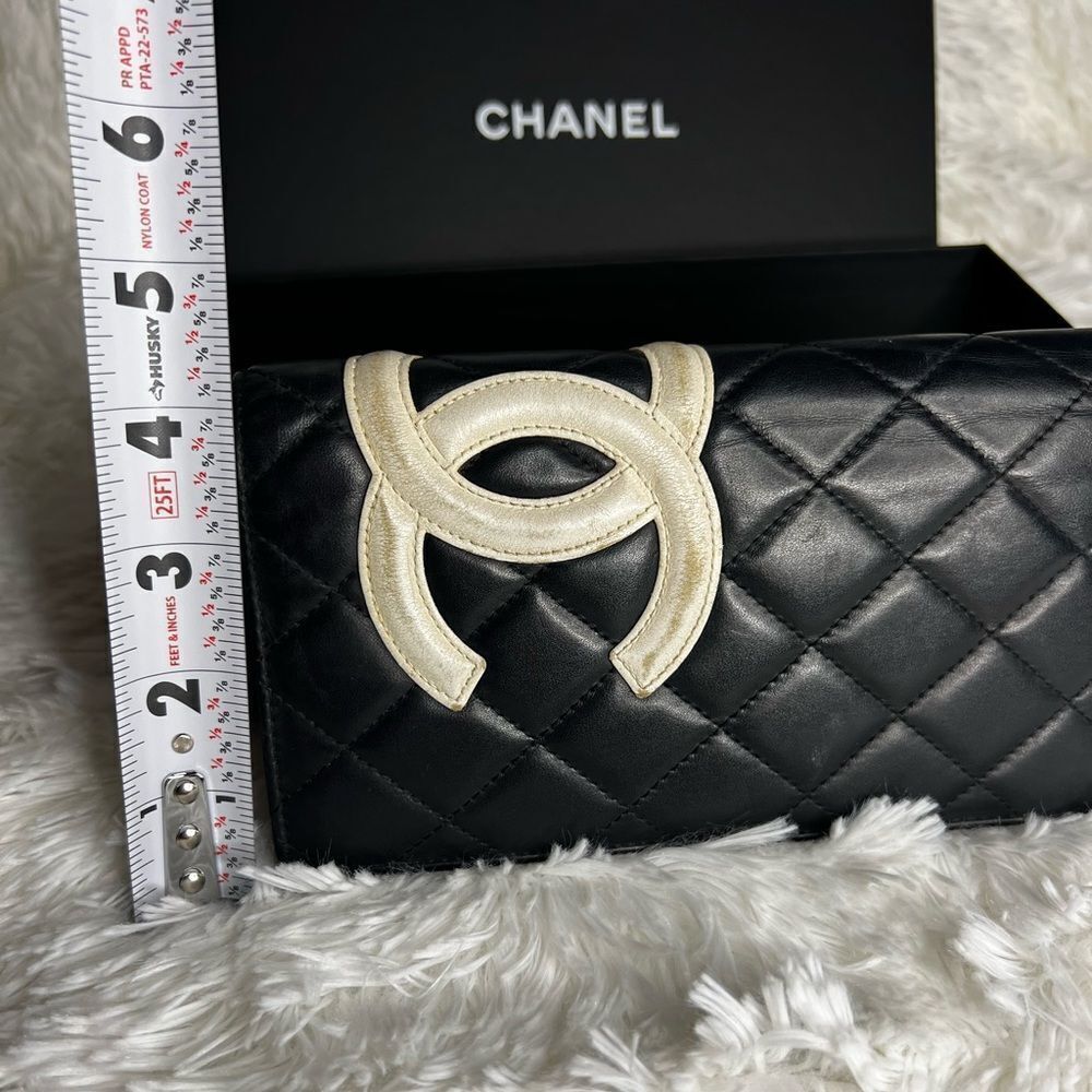 AUTH CHANEL WALLET