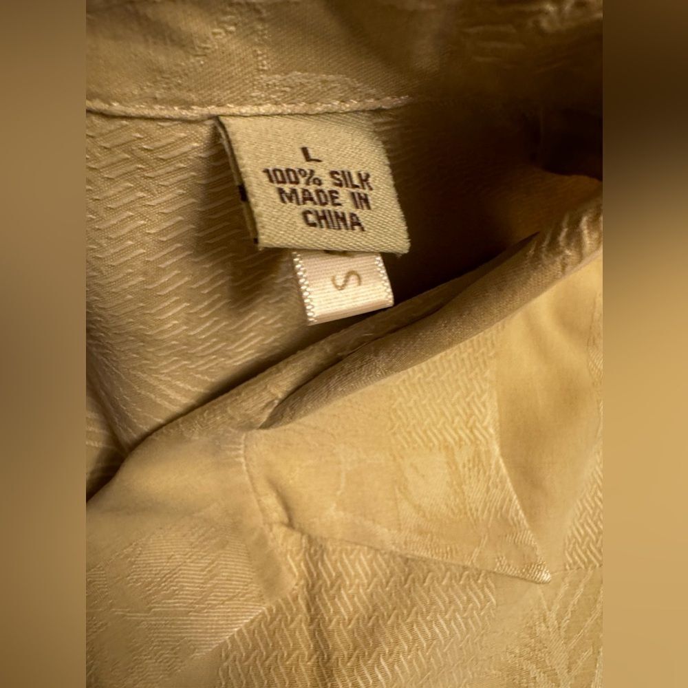 Silk Tommy Bahama men’s shirt – large