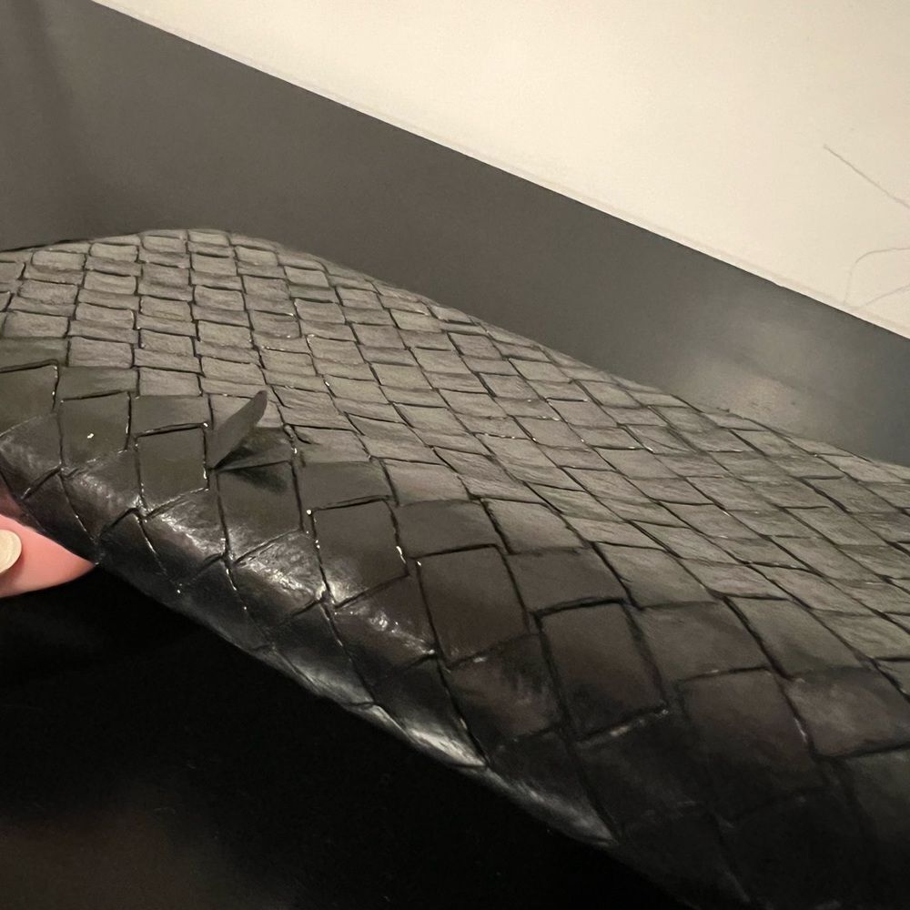 BOTTEGA VENETA zippy WALLET- black