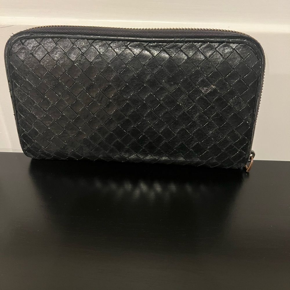 BOTTEGA VENETA zippy WALLET- black
