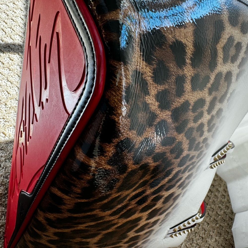 **RARE** AUTH CHRISTIAN LOUBOUTIN AMBRE LEOPARD TOTE BAG