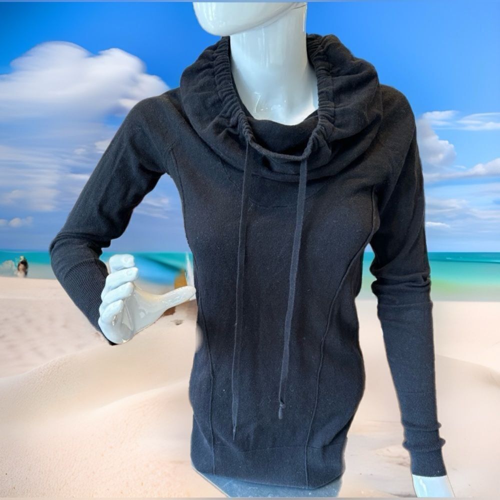 MODA long sweatshirt top with wide turtle neck