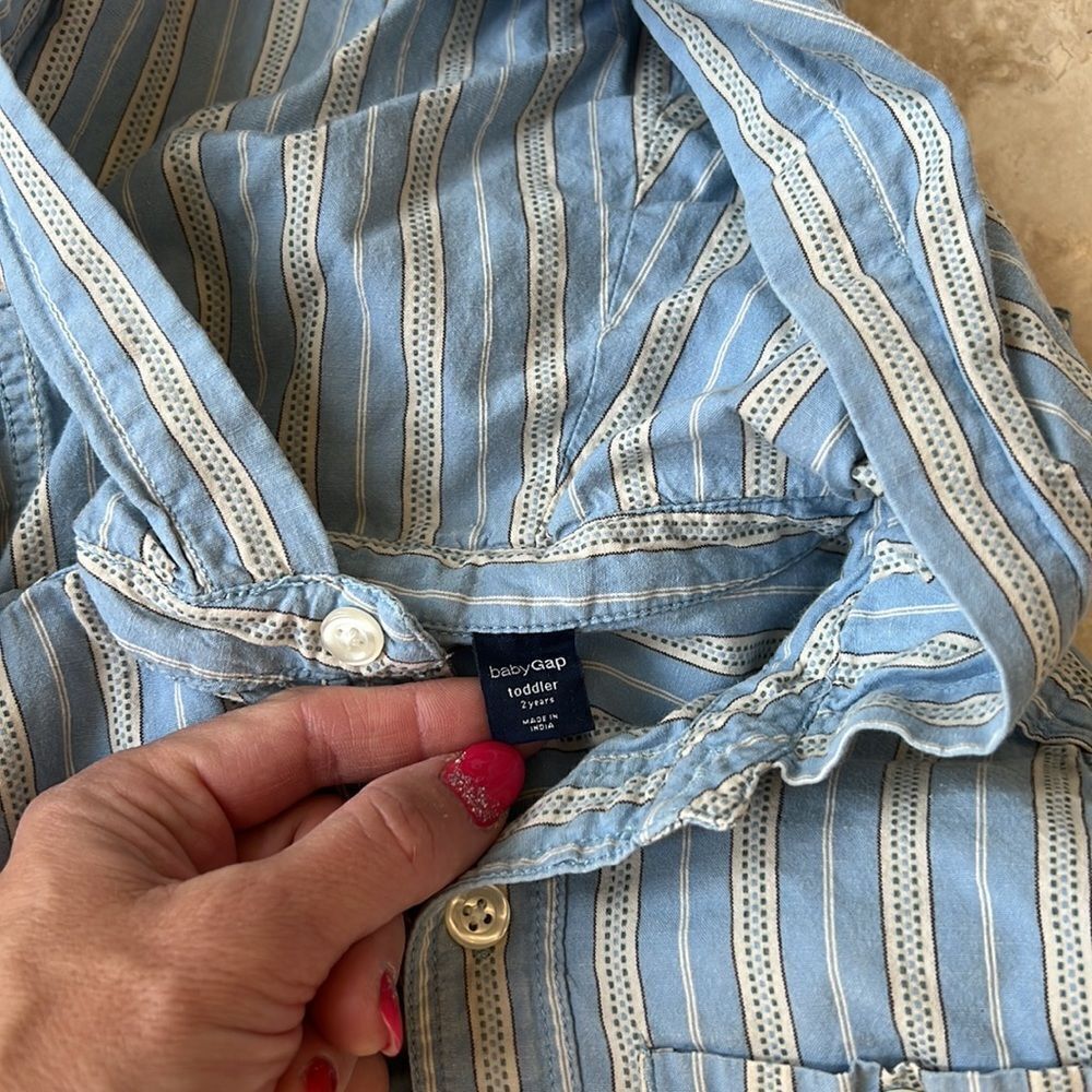 Baby Gap long sleeve shirts in 2T