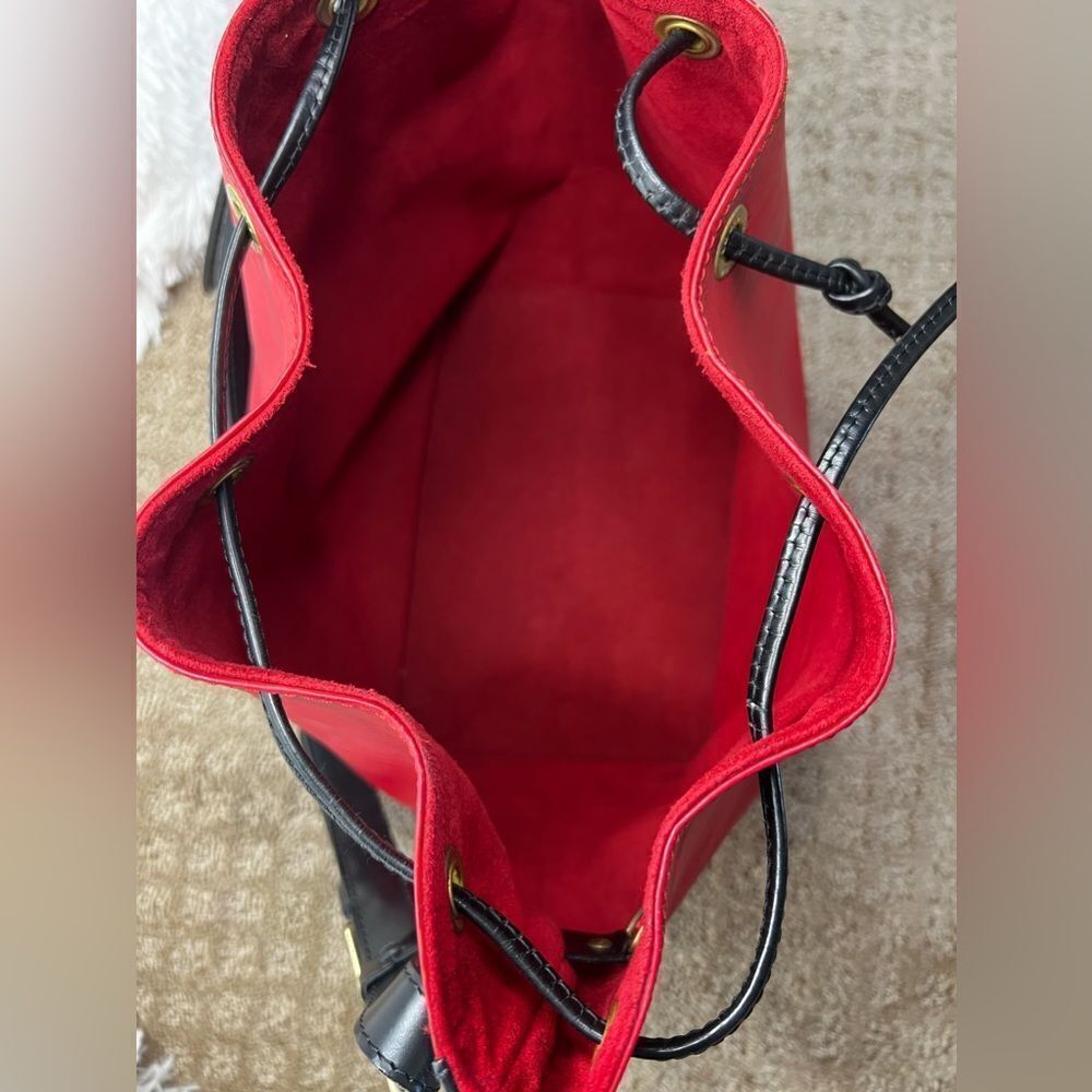 AUTH LOUIS VUITTON EPI LEATHER NOE- BLACK AND RED
