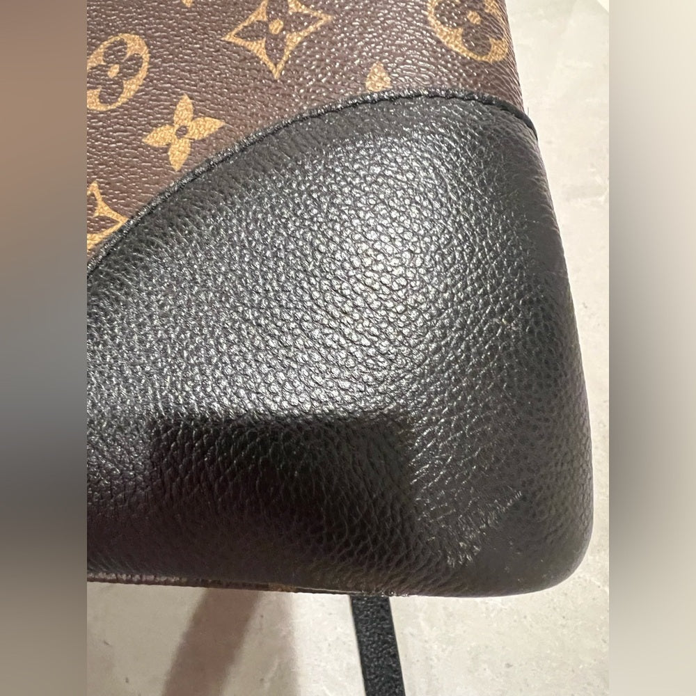 865. AUTH Louis Vuitton Monogram Tote Bag