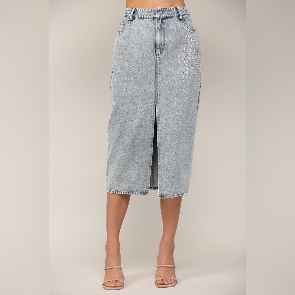 066. Rhinestone Embellished Denim Midi Skirt