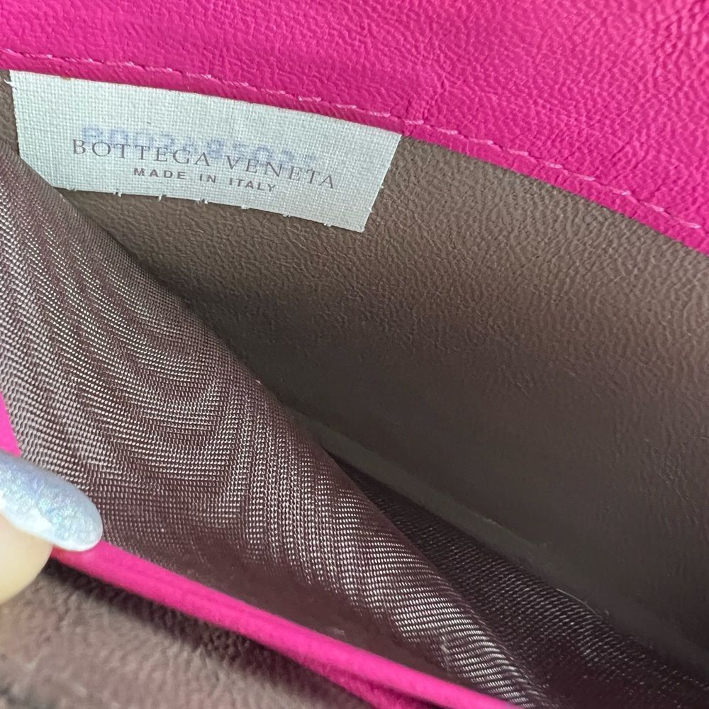 AUTHENTIC BOTTEGA VENETA Zippy WALLET- Pink