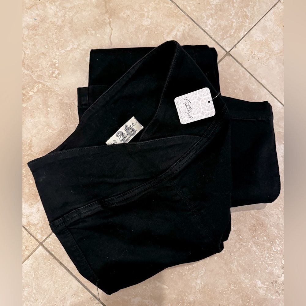 BNWT FREE PEOPLE FLARE JEGGINGS
