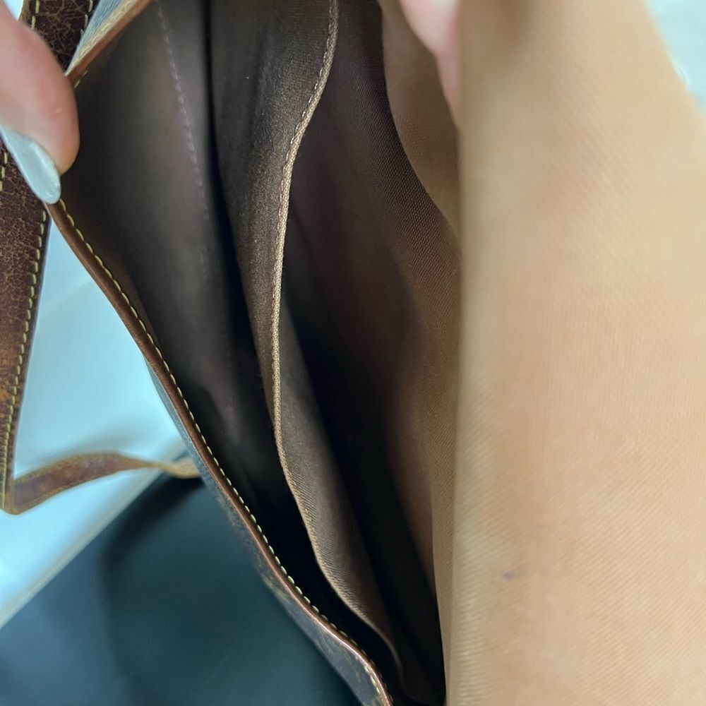 AUTH LOUIS VUITTON MONOGRAM SAUMUR 30 CROSSBODYBAG