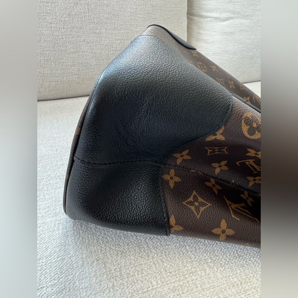 865. AUTH Louis Vuitton Monogram Tote Bag