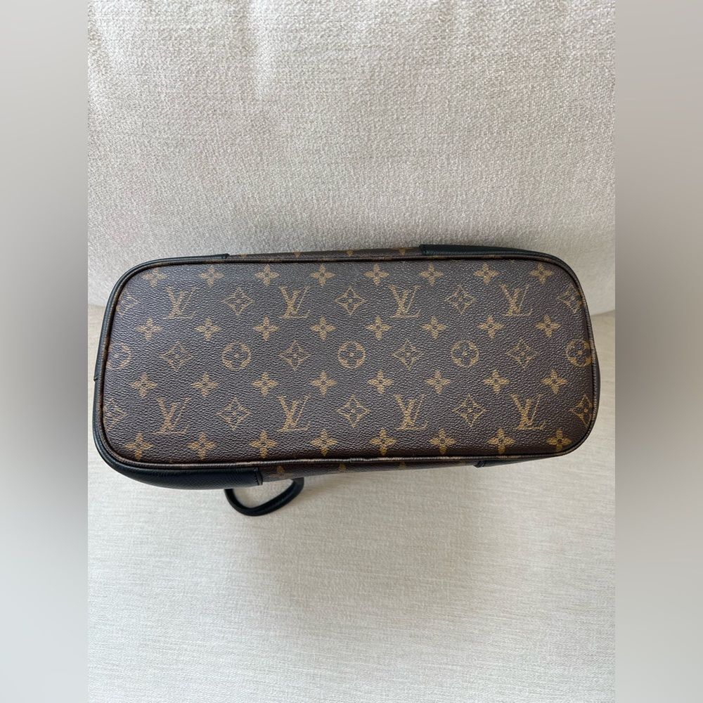 865. AUTH Louis Vuitton Monogram Tote Bag