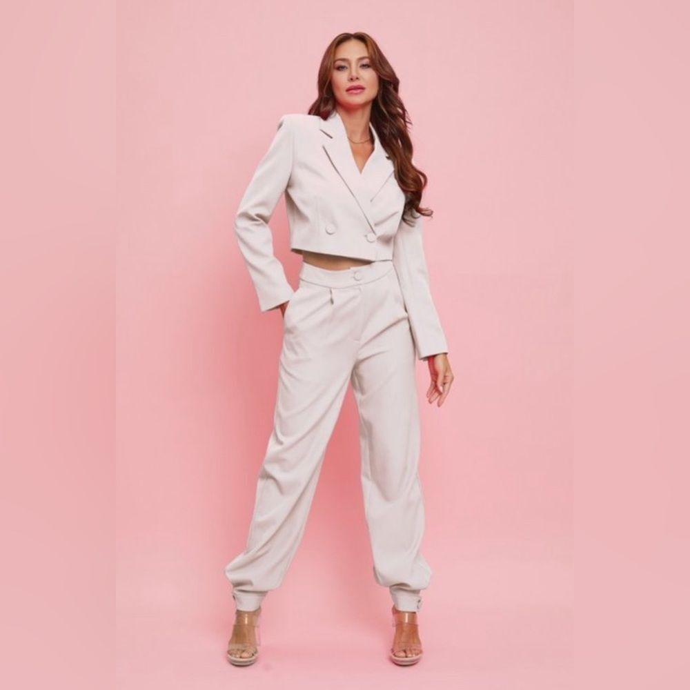 Crop blazer and trouser 2pc set- CREAM