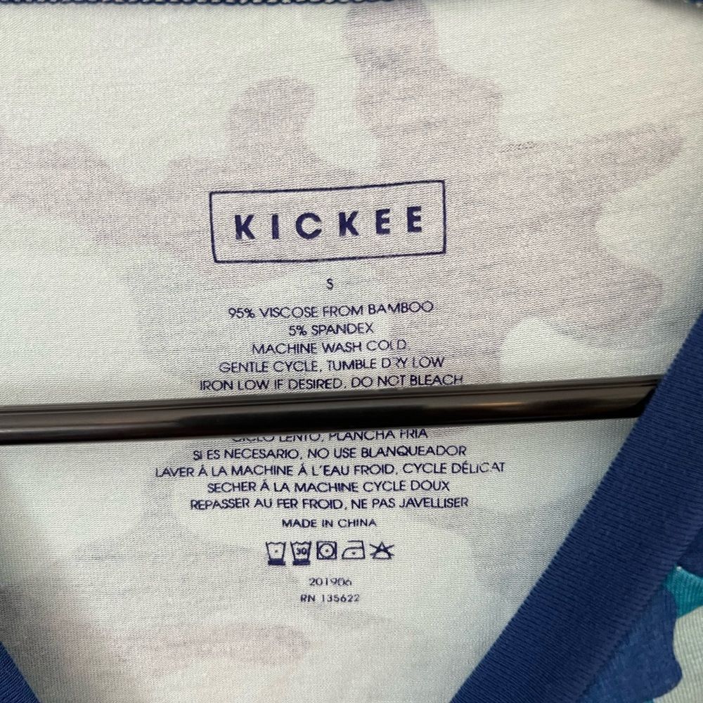 KICKEE MATERNITY TOPS