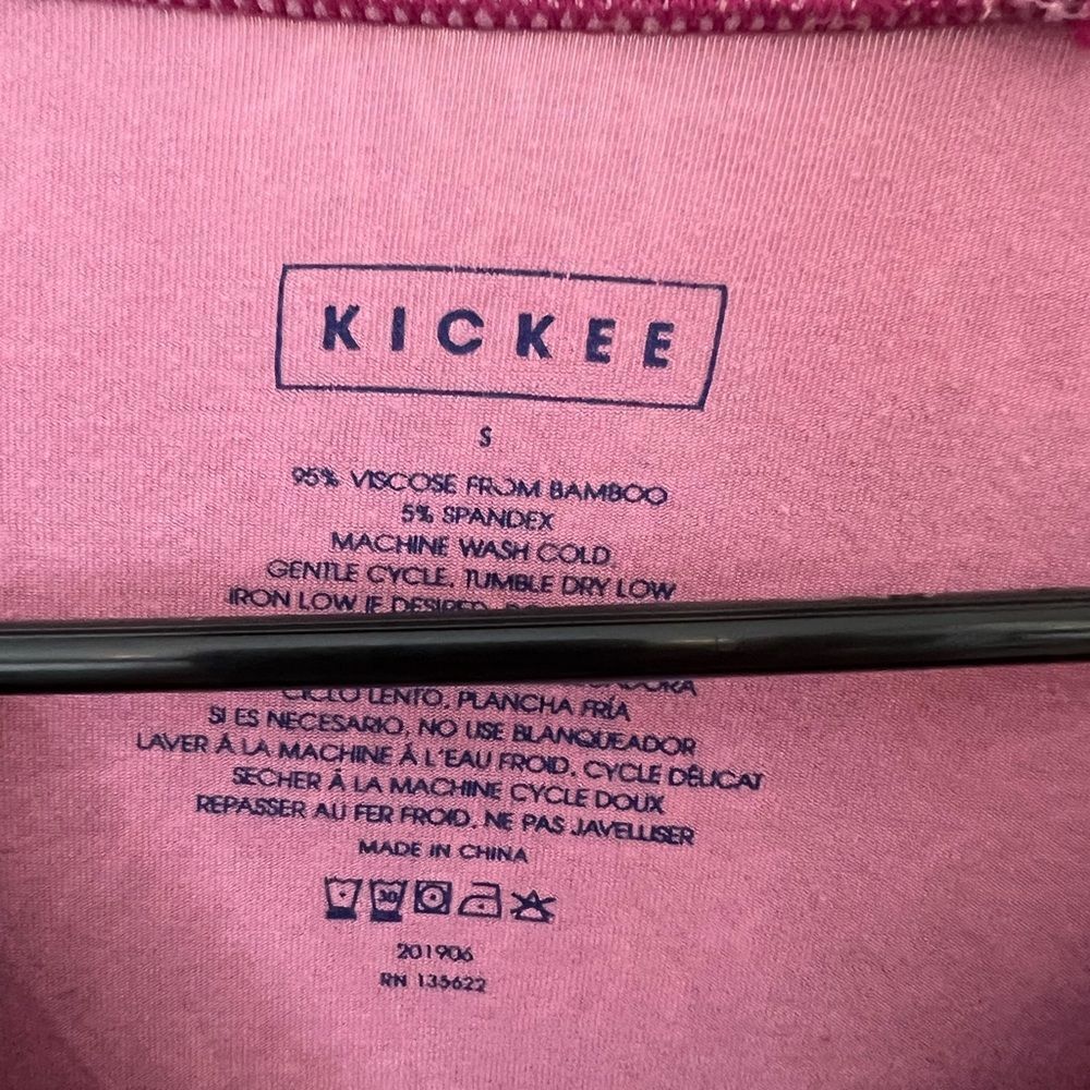 KICKEE MATERNITY TOPS