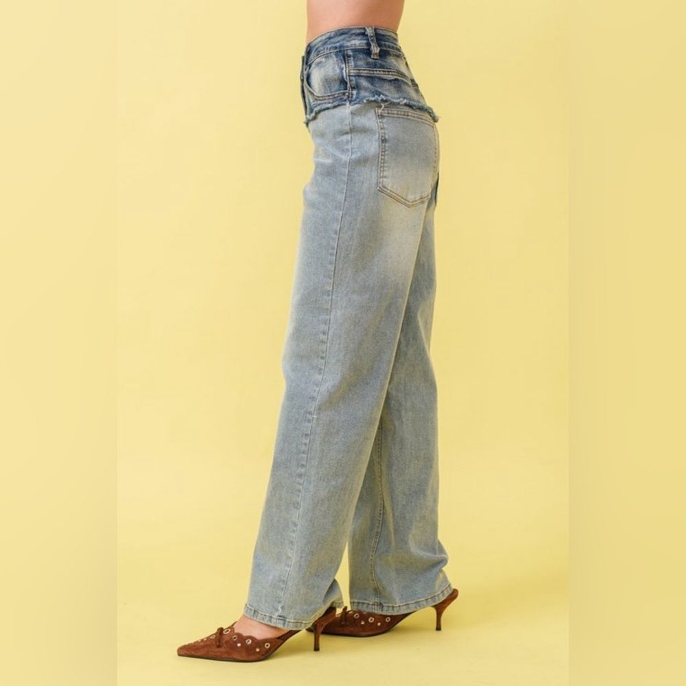 JEANS- DOUBLE CONTRASTING WAIST BAND