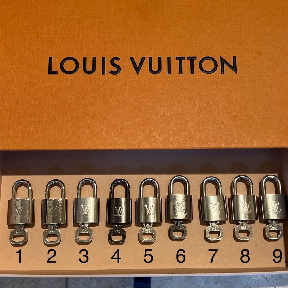 **SUPER RARE** SILVER LOUIS VUITTON LOCK AND KEY