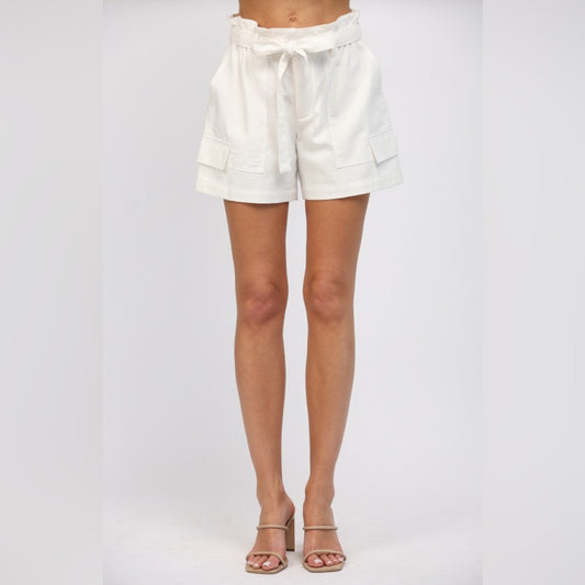 WAIST TIE DETAIL WITH BACK POCKETS SHORTS- OFF WHITE