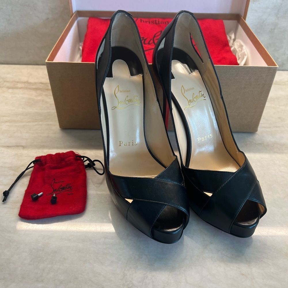 CHRISTIAN LOUBOUTIN!!! Black open toe heels. Size 36