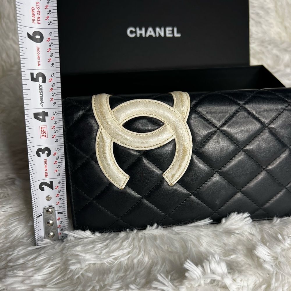 AUTH CHANEL WALLET