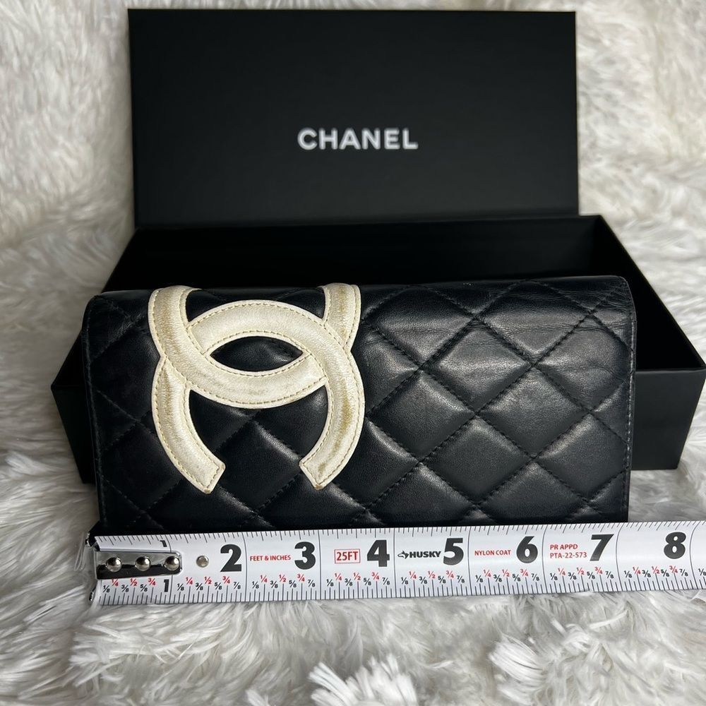 AUTH CHANEL WALLET