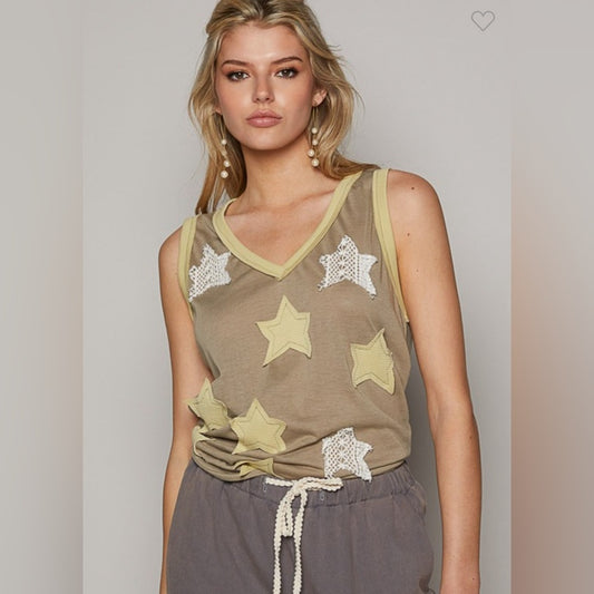 STAR PATCHES SLEEVELESS V-NECK