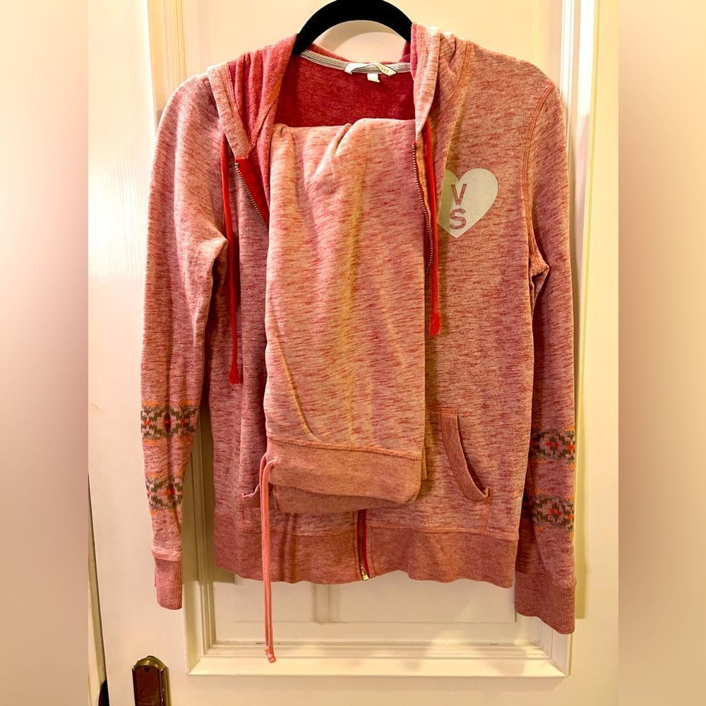 PINK VICTORIA SECRET SWEATPANT SWEATSHIRT SET!