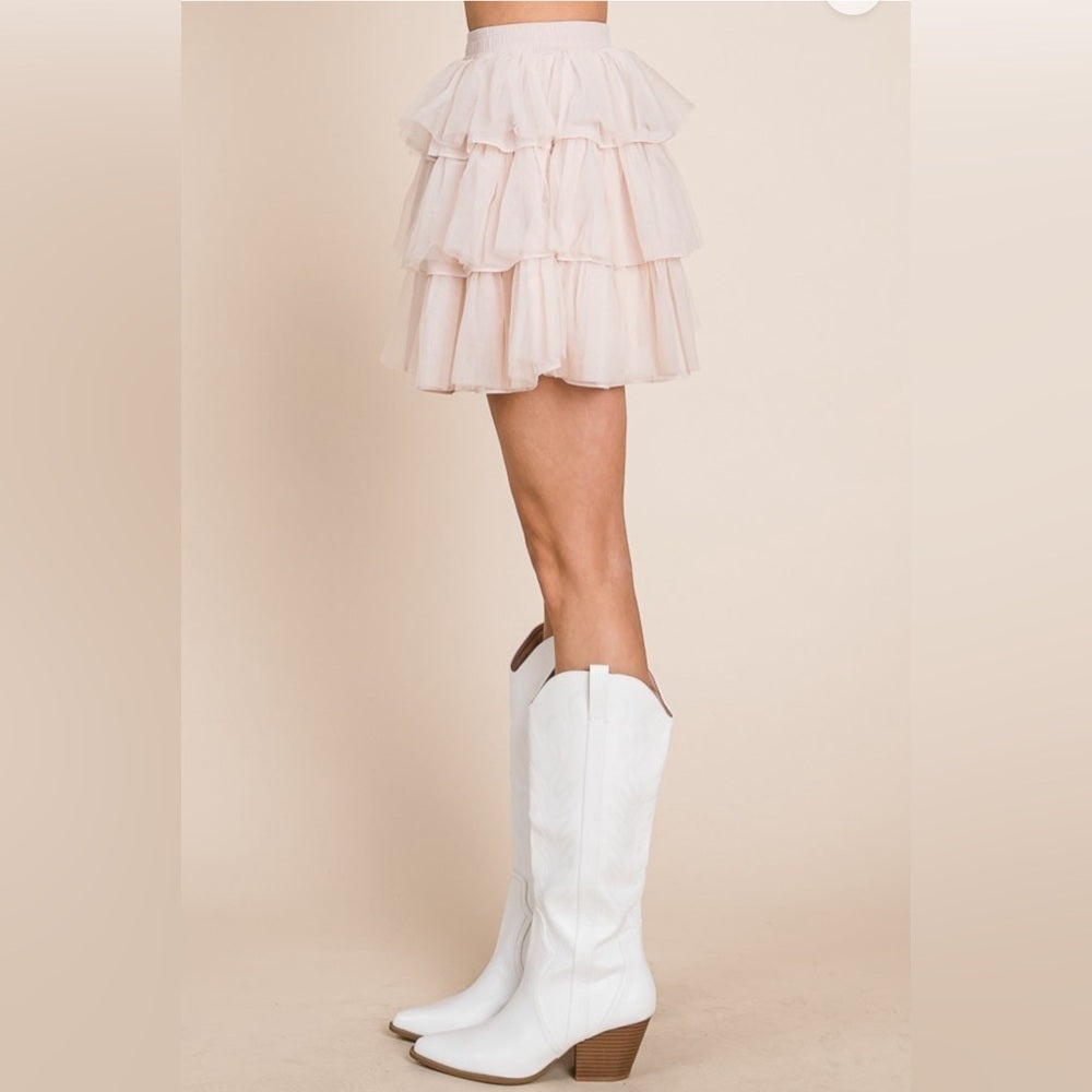 CREAM- SOLID MESH TIERED SKIRT