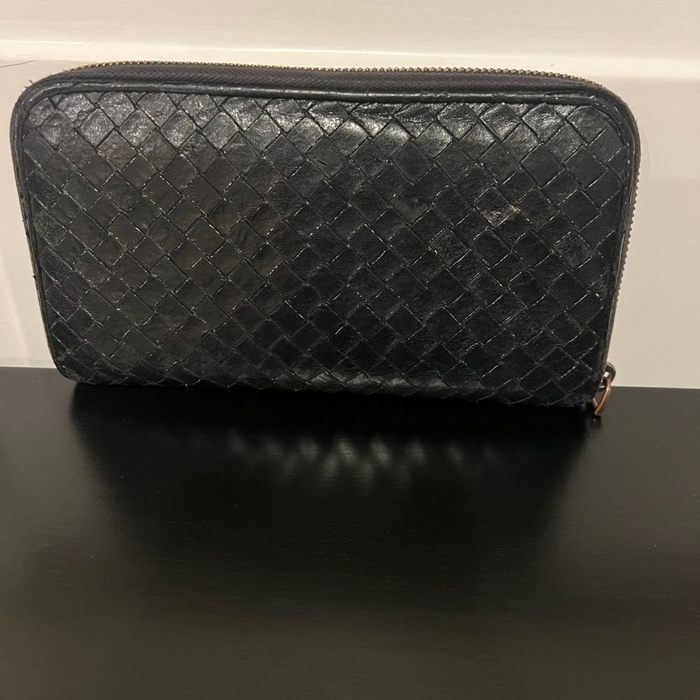 BOTTEGA VENETA zippy WALLET- black